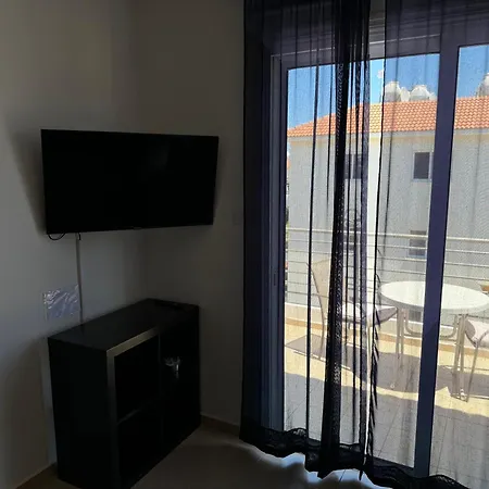 At Luxurious Mythical Sands Apartment *